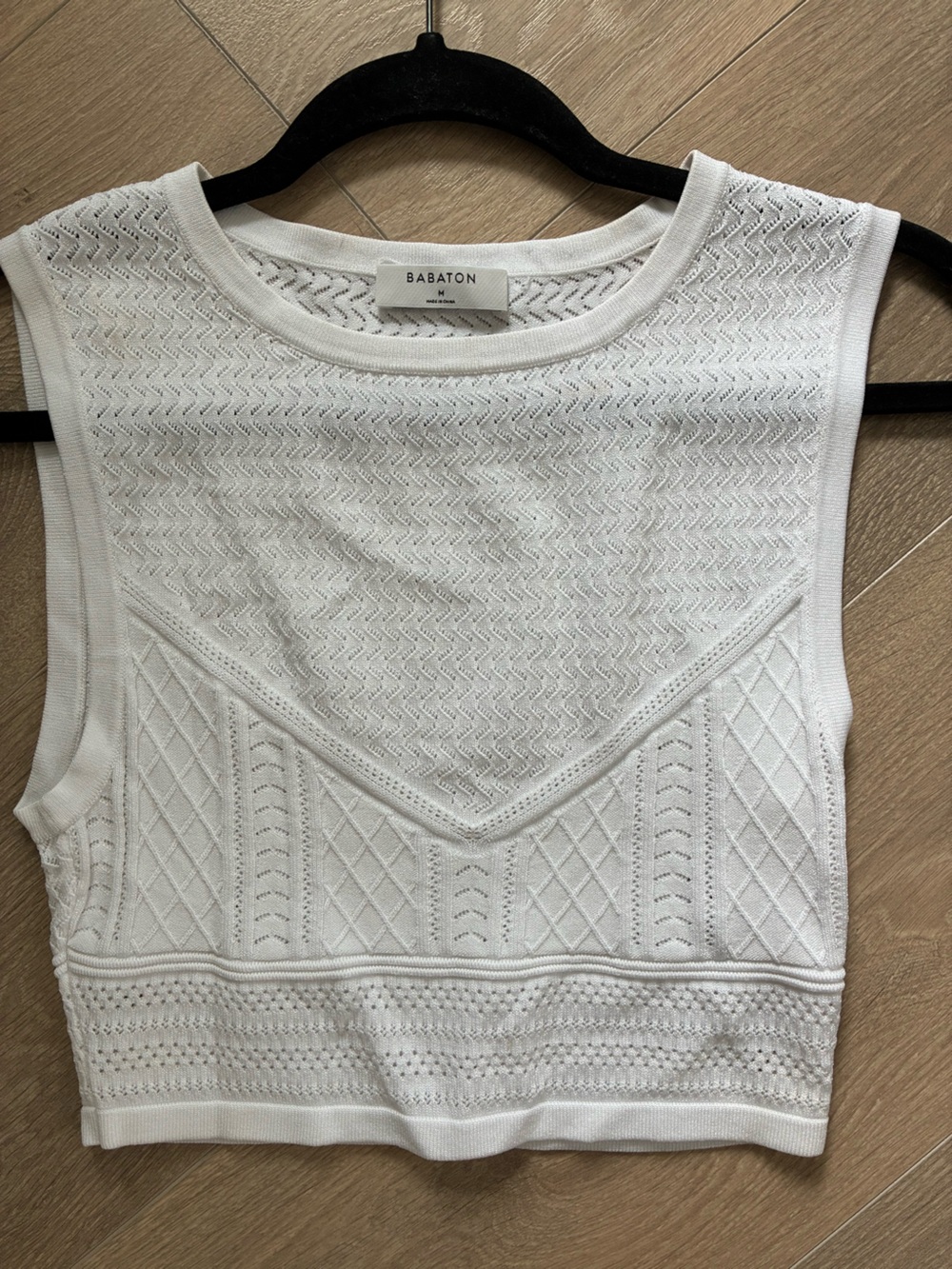 Aritzia Babaton White Knit Sleeveless Crop Top